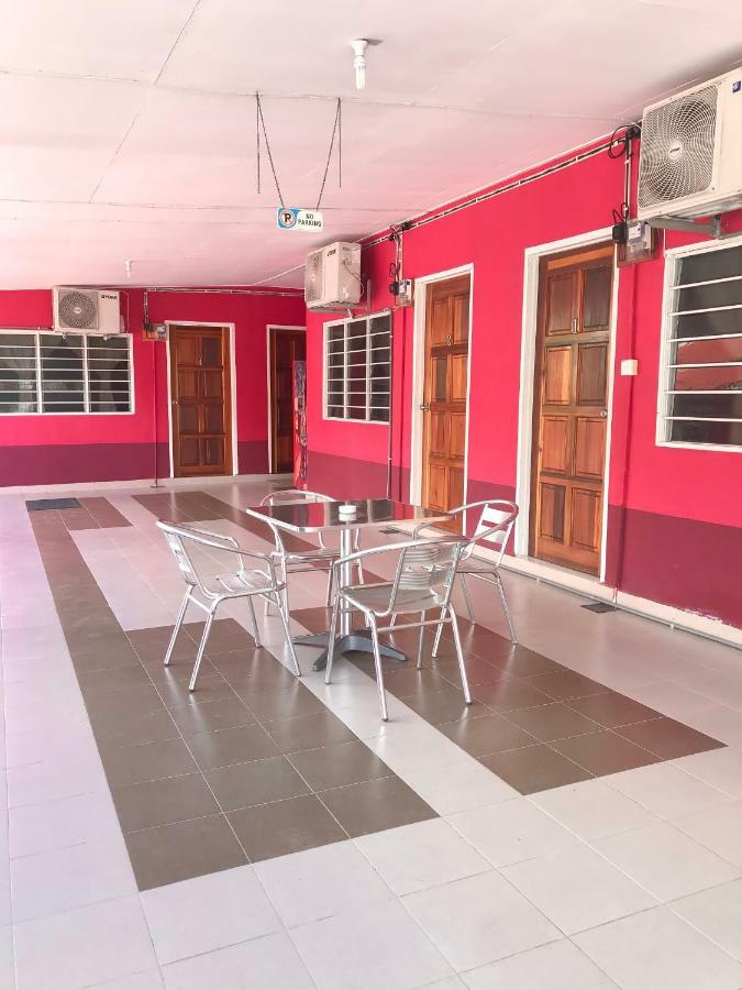 Rayyan'S Roomstay Pantai Kok Zewnętrze zdjęcie